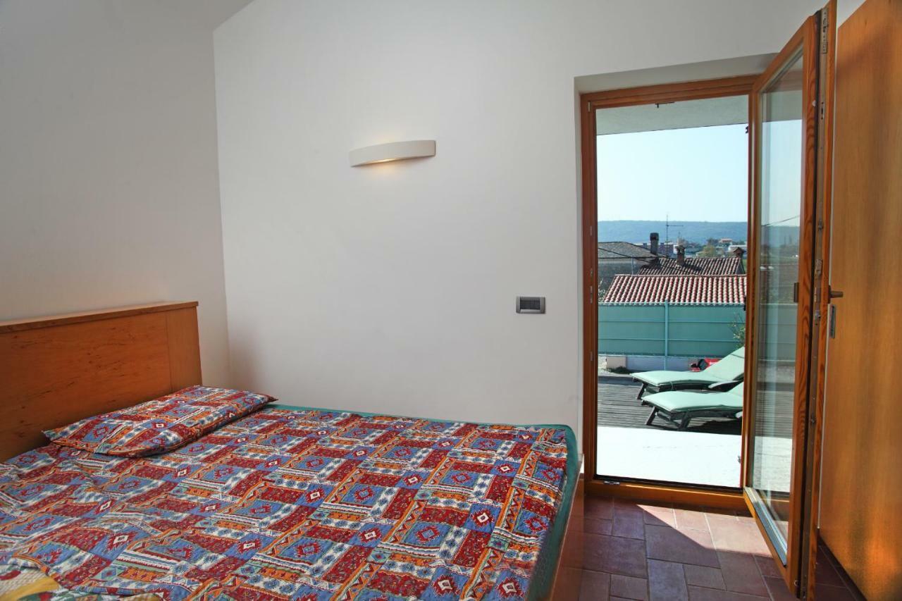 Spacious Villa In Parecag With A Swimming Pool Sečovlje Екстериор снимка