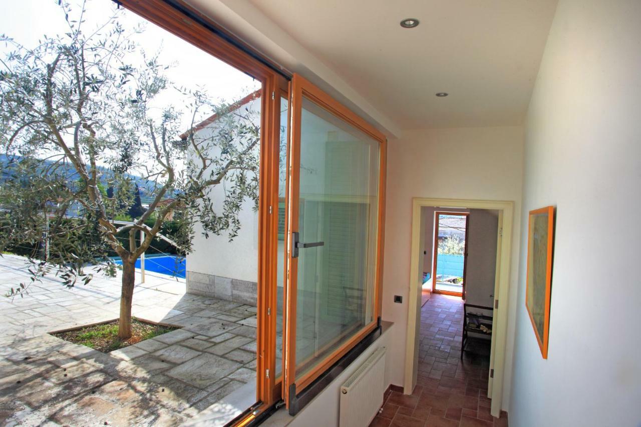 Spacious Villa In Parecag With A Swimming Pool Sečovlje Екстериор снимка