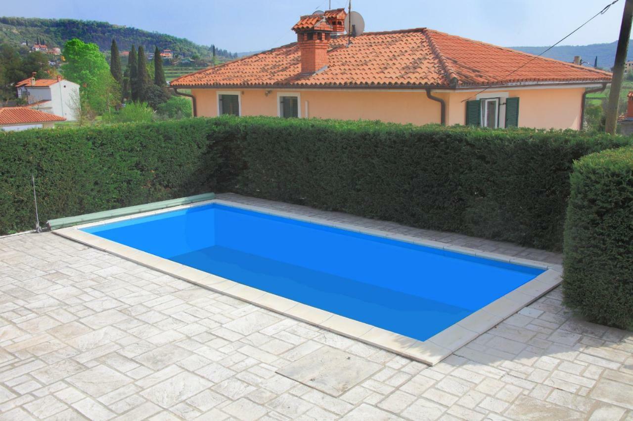 Spacious Villa In Parecag With A Swimming Pool Sečovlje Екстериор снимка
